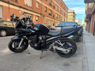 Suzuki Bandit S 650 Negra