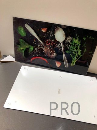 Piastre protettive in vetro Allstar universali Basilico 2 pezzi - set di due pezzi, coperture per cucine in vetroceramica, Vetro temperato, 30 x 0.8 x 52 cm, Multicolore