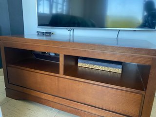 Mesa auxiliar de madera con cajón