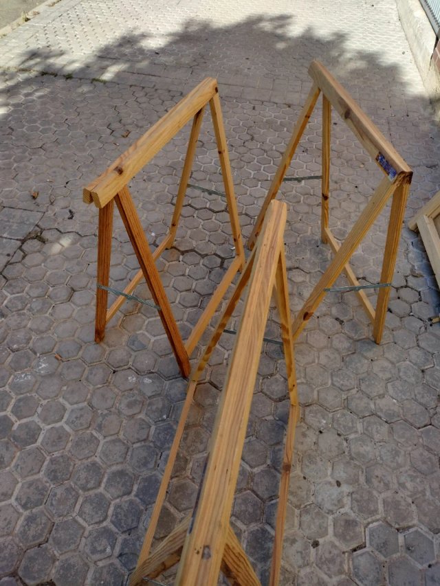 3 Caballetes Pino Macizo 400kg