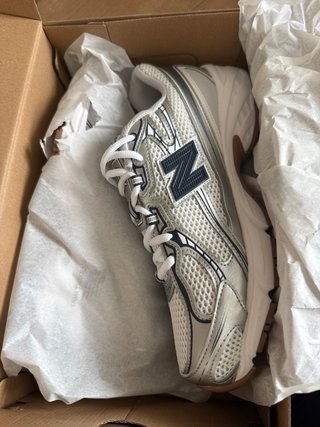 New Balance 740