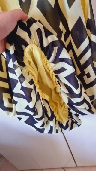 Top blusa fantasia geometrica giallo nero
