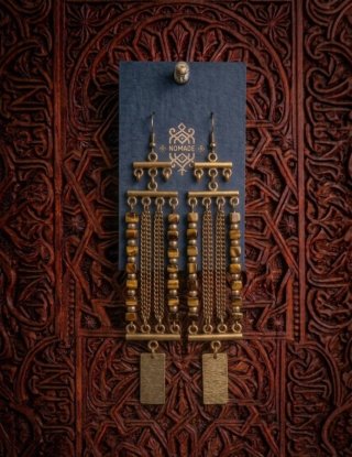 Pendientes largos étnicos
