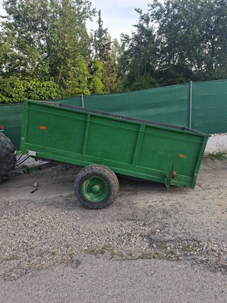 remolque de tractor tipo Batea 3000kg Verde