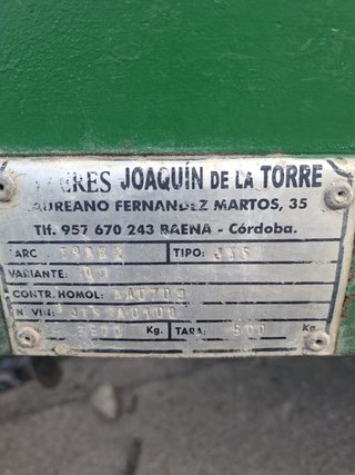remolque de tractor tipo Batea 3000kg Verde