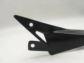 PROTECTOR DE CADENA MULTISTRADA EN CARBONO m_053