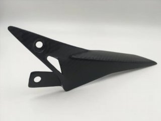 PROTECTOR DE CADENA MULTISTRADA EN CARBONO m_053