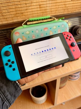 Nintendo Switch Azul y Rojo + Accesorios