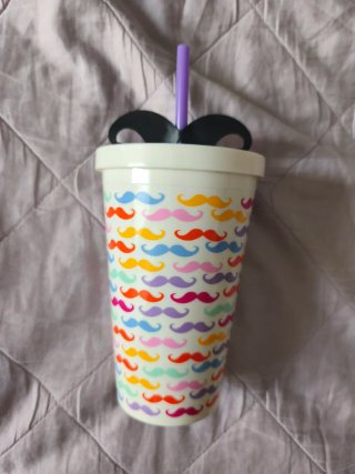 Bicchiere con baffi multicolor