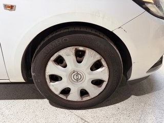 Opel Corsa VAN 75cv Manual Distintivo C 2015