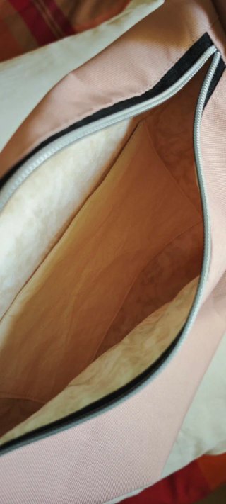Bolso bandolera rosa y beige