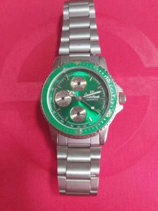 Reloj V.D. Cuarzo Verde y Plateado