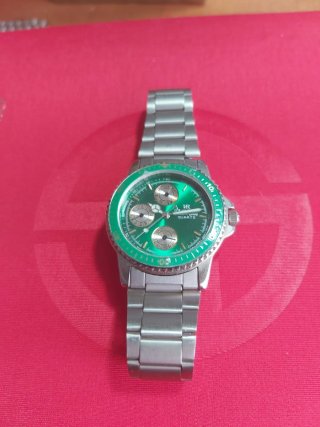 Reloj V.D. Cuarzo Verde y Plateado