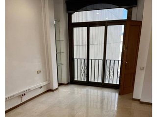 Oficina en alquiler en Eixample Nord – La Devesa en Girona