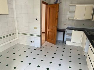 Oficina en alquiler en Eixample Nord – La Devesa en Girona