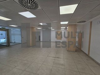 Local comercial en alquiler en La Nova Esquerra de l'Eixample en Barcelona