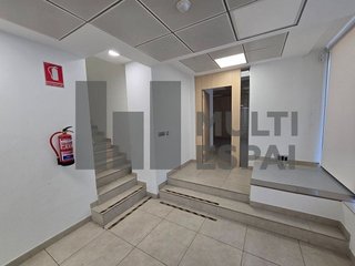 Local comercial en alquiler en La Nova Esquerra de l'Eixample en Barcelona