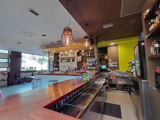 Local comercial en venta en Salburua en Vitoria-Gasteiz