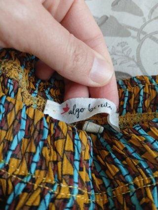 Pantalones acampanados estampados