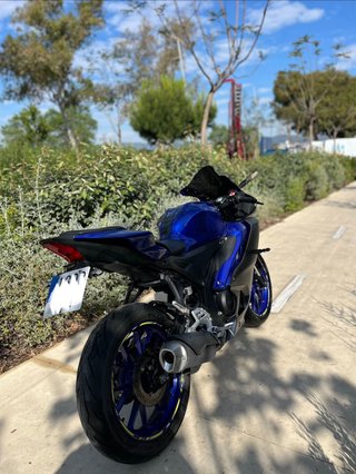 Yamaha YZF 125 R