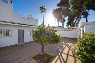 Casa pareada en venta en La Siesta - El Salado - Torreta en Torrevieja