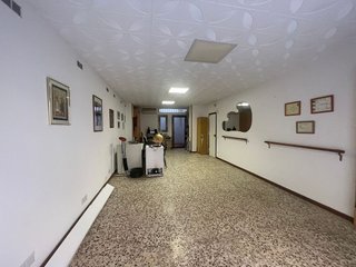Edificio en venta en La Torrassa en Hospitalet de Llobregat, L´