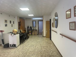 Edificio en venta en La Torrassa en Hospitalet de Llobregat, L´