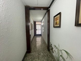 Edificio en venta en La Torrassa en Hospitalet de Llobregat, L´