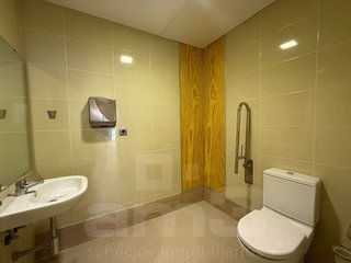 Local comercial en alquiler en Vera Ciudad en Vera