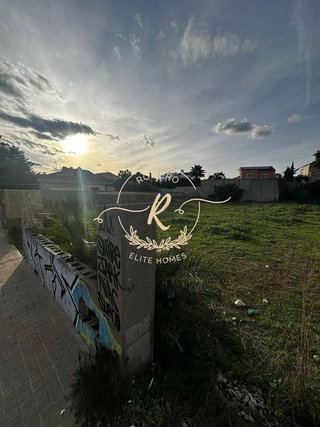 Terreno en venta en El Paraiso-Los Almendros en Eliana (l´)