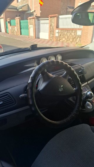 Peugeot 807 2008