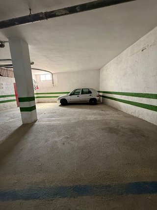 Garaje en venta en Zona Ayuntamiento en Alhendín