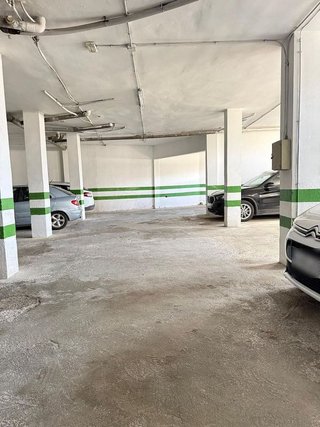 Garaje en venta en Zona Ayuntamiento en Alhendín