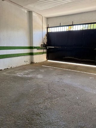 Garaje en venta en Zona Ayuntamiento en Alhendín