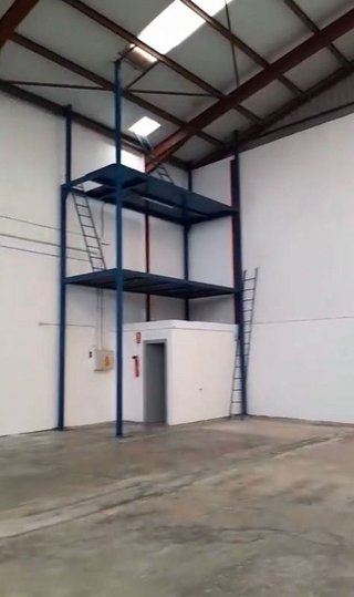 Nave industrial en alquiler en Babel en Alicante