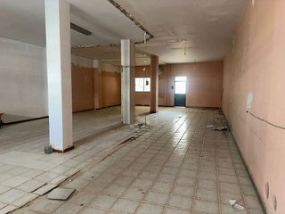 Local comercial en venta en Coria del Río