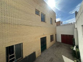 Local comercial en venta en Coria del Río