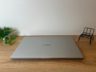 Potente Asus Vivobook 17,3” | i5 11g| 16 Gb | 512