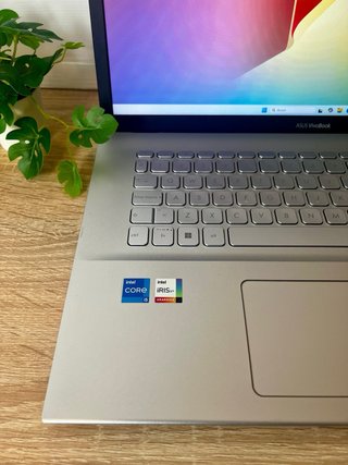 Potente Asus Vivobook 17,3” | i5 11g| 16 Gb | 512