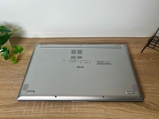 Potente Asus Vivobook 17,3” | i5 11g| 16 Gb | 512