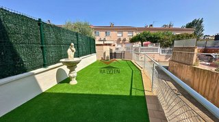 Casa pareada en venta en Poblenou - L'Olivar Gran en Figueres