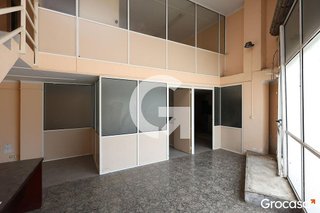 Local comercial en venta en Plaça Catalunya en Prat de Llobregat, El