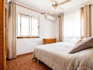 Casa pareada en alquiler en La Siesta - El Salado - Torreta en Torrevieja