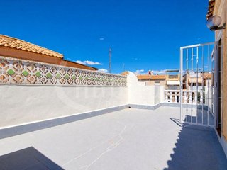 Casa pareada en alquiler en La Siesta - El Salado - Torreta en Torrevieja