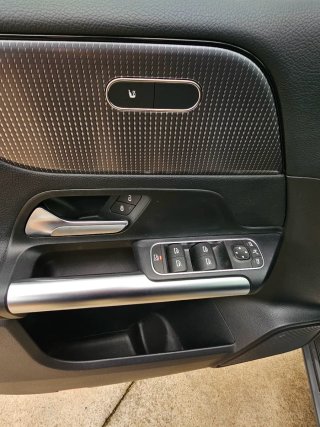 Mercedes-Benz Clase B 180 2019 TECHO PANORAMICO