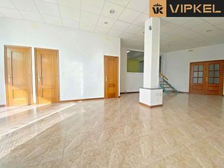 Local comercial en venta en Betanzos