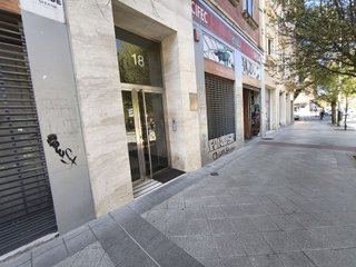 Local comercial en venta en Ensanche en Pamplona