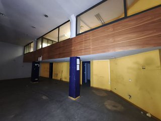 Local comercial en venta en Ensanche en Pamplona
