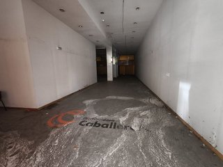 Local comercial en venta en Ensanche en Pamplona
