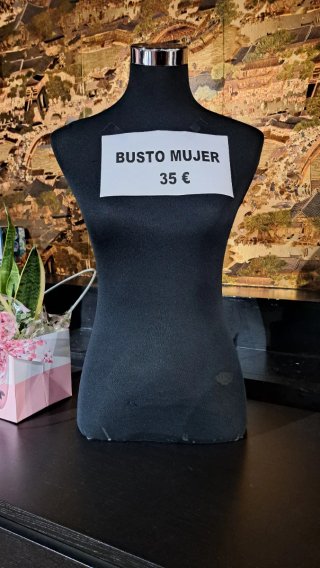 Busto maniquí mujer y hombre .